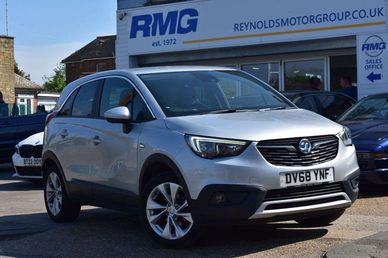 A 2019 VAUXHALL CROSSLAND X 1.2 Turbo GPF Tech Line Nav SUV 5dr Petrol Manual Euro 6 (s/s) (130 ps) A 2019 VAUXHALL CROSSLAND X 1.2 Turbo GPF Tech Line Nav SUV 5dr Petrol Manual Euro 6 (s/s) (130 ps)