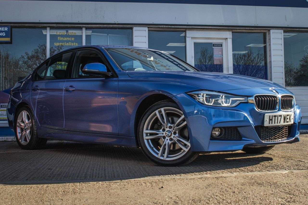 A 2017 BMW 3 SERIES 3.0 330d M Sport Saloon 4dr Diesel Auto xDrive Euro 6 (s/s) (258 ps) A 2017 BMW 3 SERIES 3.0 330d M Sport Saloon 4dr Diesel Auto xDrive Euro 6 (s/s) (258 ps)