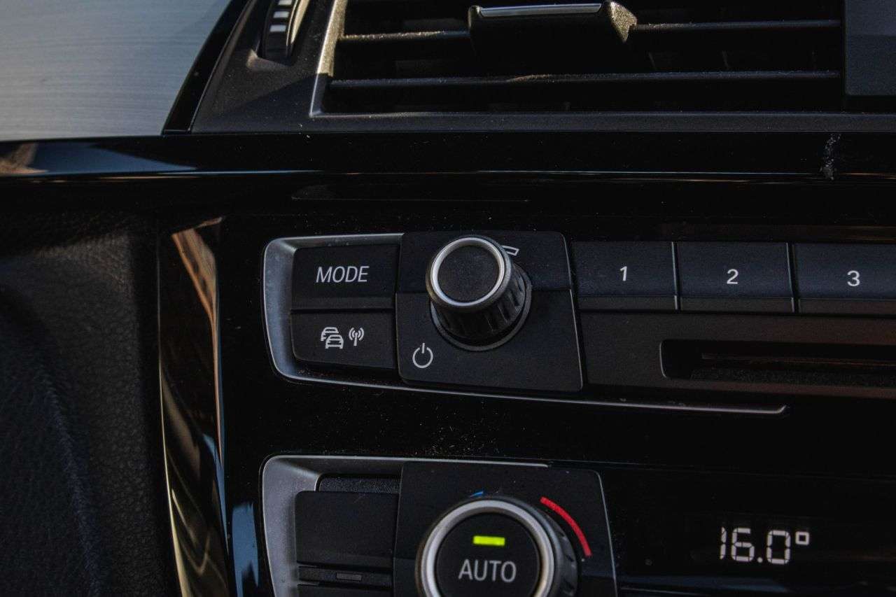 2017 BMW 3 SERIES 2017 BMW 3 SERIES