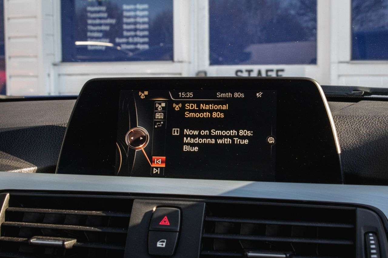 A 2017 BMW 3 SERIES 3.0 330d M Sport Saloon 4dr Diesel Auto xDrive Euro 6 (s/s) (258 ps) A 2017 BMW 3 SERIES 3.0 330d M Sport Saloon 4dr Diesel Auto xDrive Euro 6 (s/s) (258 ps)