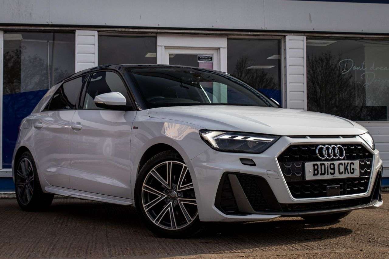 A 2019 AUDI A1 1.0 TFSI 30 S line Sportback 5dr Petrol Manual Euro 6 (s/s) (116 ps) A 2019 AUDI A1 1.0 TFSI 30 S line Sportback 5dr Petrol Manual Euro 6 (s/s) (116 ps)