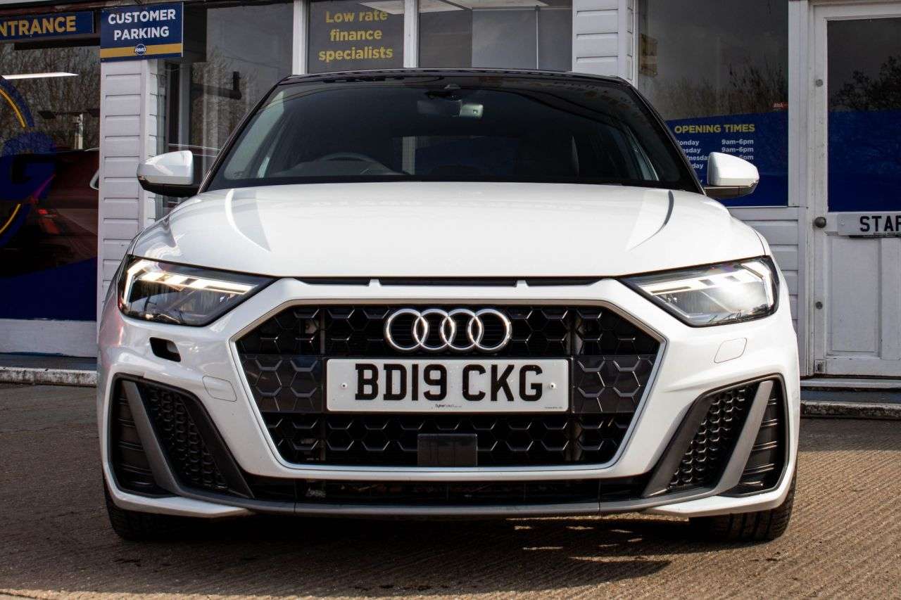 A 2019 AUDI A1 1.0 TFSI 30 S line Sportback 5dr Petrol Manual Euro 6 (s/s) (116 ps) A 2019 AUDI A1 1.0 TFSI 30 S line Sportback 5dr Petrol Manual Euro 6 (s/s) (116 ps)