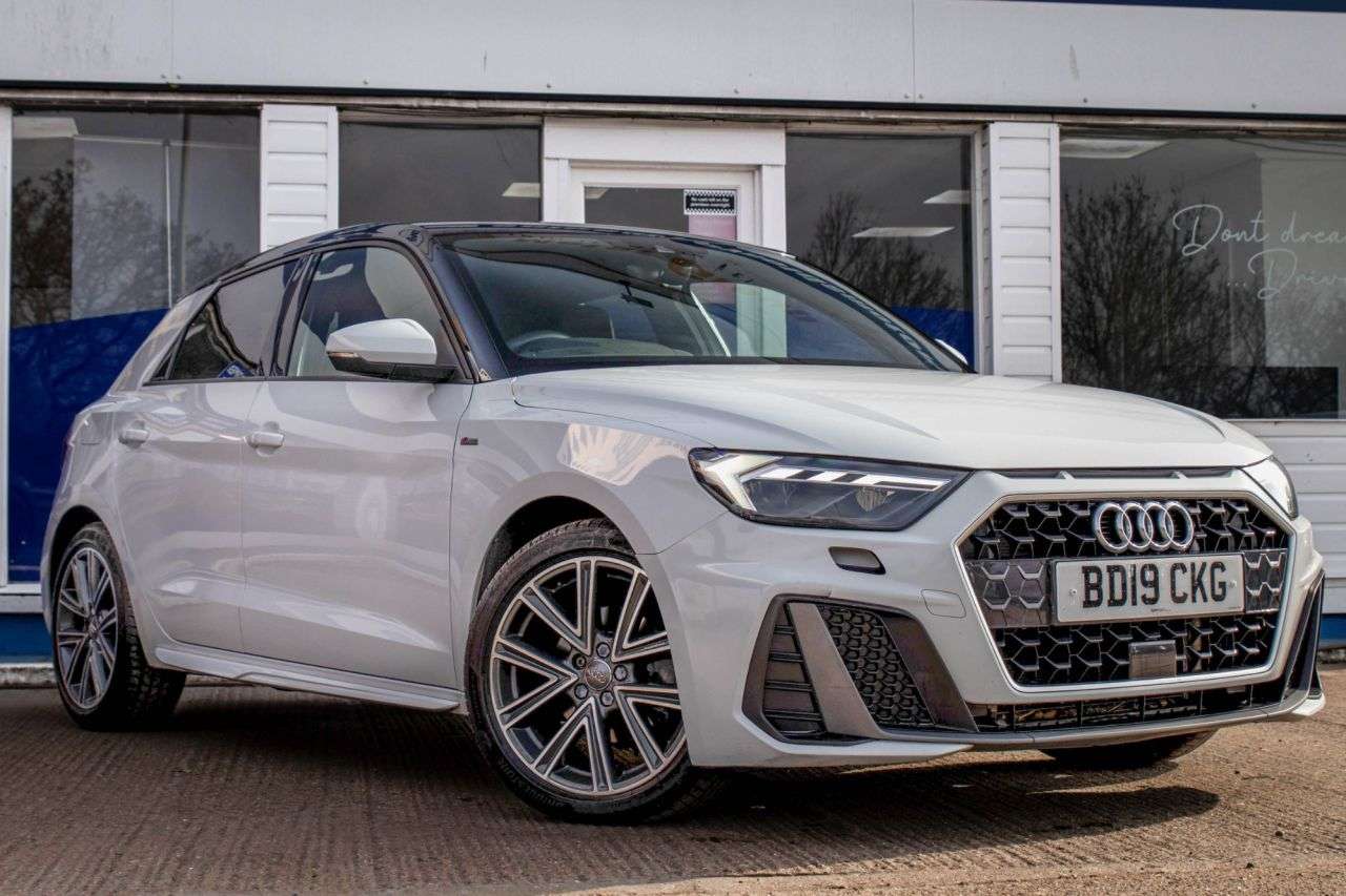 A 2019 AUDI A1 1.0 TFSI 30 S line Sportback 5dr Petrol Manual Euro 6 (s/s) (116 ps) A 2019 AUDI A1 1.0 TFSI 30 S line Sportback 5dr Petrol Manual Euro 6 (s/s) (116 ps)