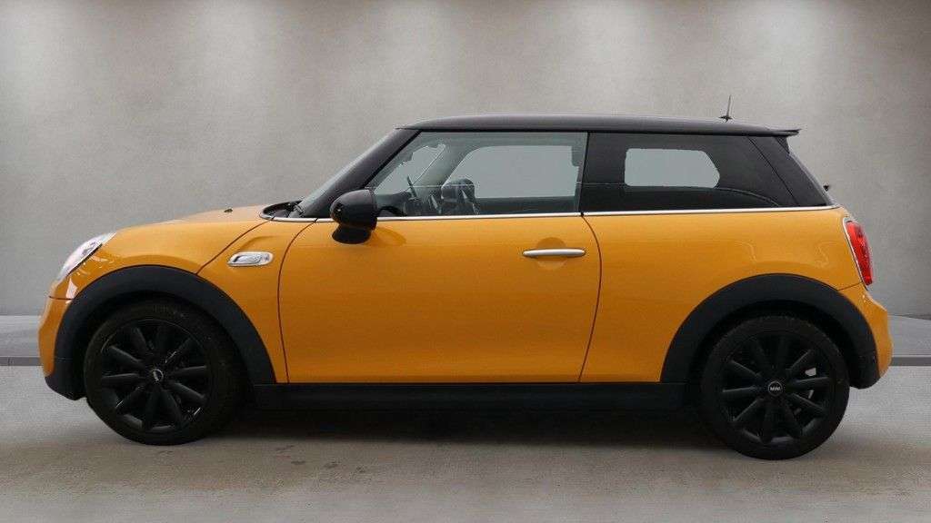 2018 MINI HATCH 2018 MINI HATCH