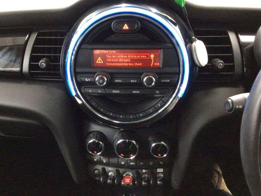 A 2018 MINI HATCH 2.0 Cooper SD Hatchback 3dr Diesel Auto Euro 6 (s/s) (170 ps) A 2018 MINI HATCH 2.0 Cooper SD Hatchback 3dr Diesel Auto Euro 6 (s/s) (170 ps)