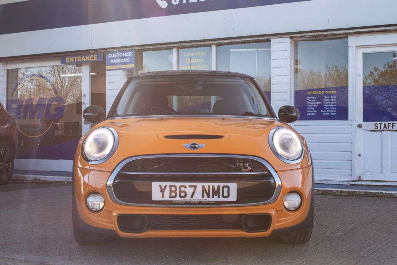 A 2018 MINI HATCH 2.0 Cooper SD Hatchback 3dr Diesel Auto Euro 6 (s/s) (170 ps) CRUISE CONTRO A 2018 MINI HATCH 2.0 Cooper SD Hatchback 3dr Diesel Auto Euro 6 (s/s) (170 ps) CRUISE CONTRO