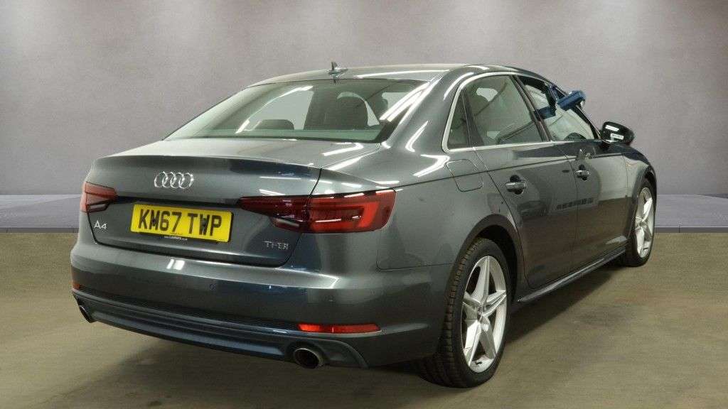 2017 AUDI A4 2017 AUDI A4