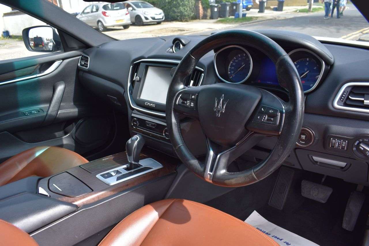 2016 MASERATI GHIBLI 2016 MASERATI GHIBLI