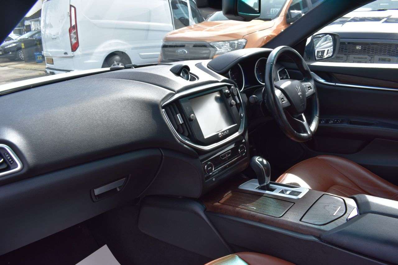 2016 MASERATI GHIBLI 2016 MASERATI GHIBLI