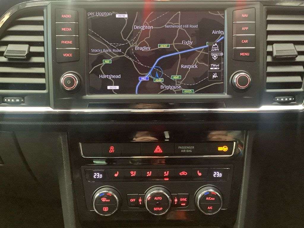 A 2017 SEAT ATECA 1.4 EcoTSI XCELLENCE SUV 5dr Petrol Manual Euro 6 (s/s) (150 ps) A 2017 SEAT ATECA 1.4 EcoTSI XCELLENCE SUV 5dr Petrol Manual Euro 6 (s/s) (150 ps)