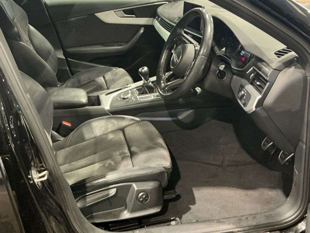 A 2018 AUDI A4 1.4 TFSI S line Saloon 4dr Petrol Manual Euro 6 (s/s) (150 ps) HEATED SEATS A 2018 AUDI A4 1.4 TFSI S line Saloon 4dr Petrol Manual Euro 6 (s/s) (150 ps) HEATED SEATS