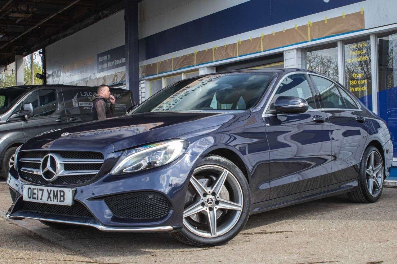 A 2017 MERCEDES-BENZ C-CLASS 2.1 C220d AMG Line Saloon 4dr Diesel G-Tronic+ Euro 6 (s/s) (170 ps) SERVIC A 2017 MERCEDES-BENZ C-CLASS 2.1 C220d AMG Line Saloon 4dr Diesel G-Tronic+ Euro 6 (s/s) (170 ps) SERVIC