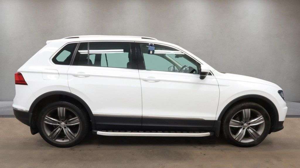 2017 VOLKSWAGEN TIGUAN 2017 VOLKSWAGEN TIGUAN