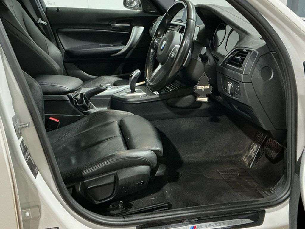 A 2019 BMW 1 SERIES 3.0 M140i GPF Shadow Edition Hatchback 5dr Petrol Auto Euro 6 (s/s) (340 ps A 2019 BMW 1 SERIES 3.0 M140i GPF Shadow Edition Hatchback 5dr Petrol Auto Euro 6 (s/s) (340 ps