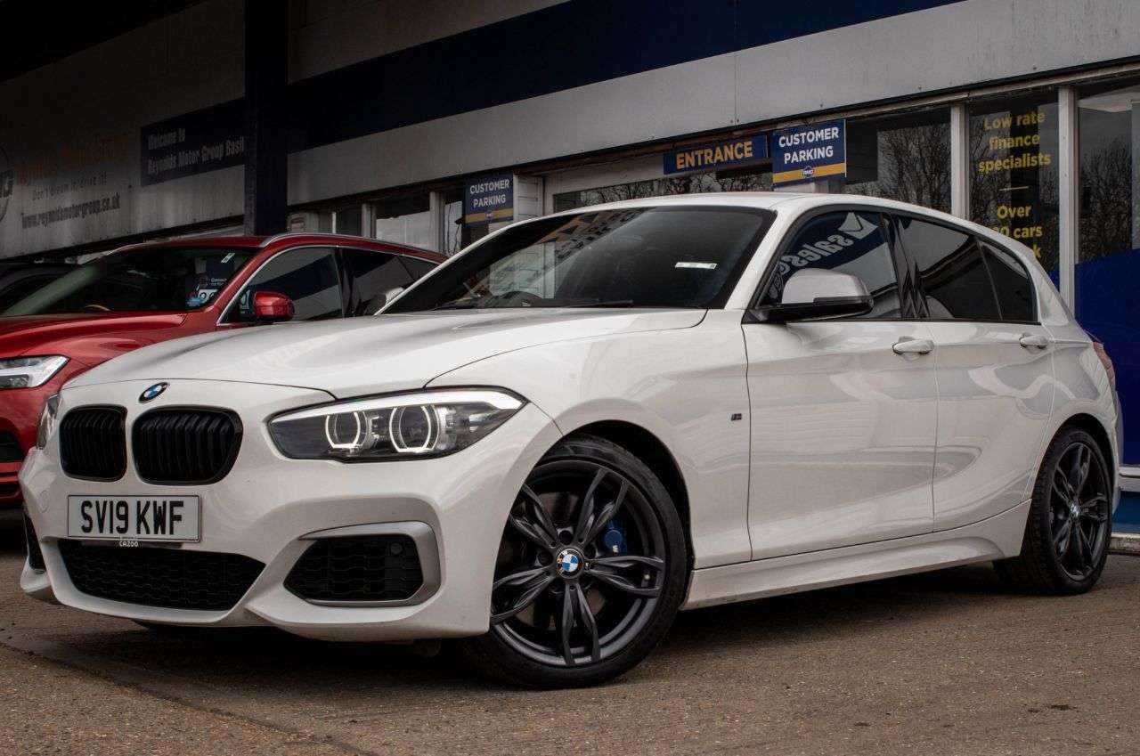 A 2019 BMW 1 SERIES 3.0 M140i GPF Shadow Edition Hatchback 5dr Petrol Auto Euro 6 (s/s) (340 ps A 2019 BMW 1 SERIES 3.0 M140i GPF Shadow Edition Hatchback 5dr Petrol Auto Euro 6 (s/s) (340 ps