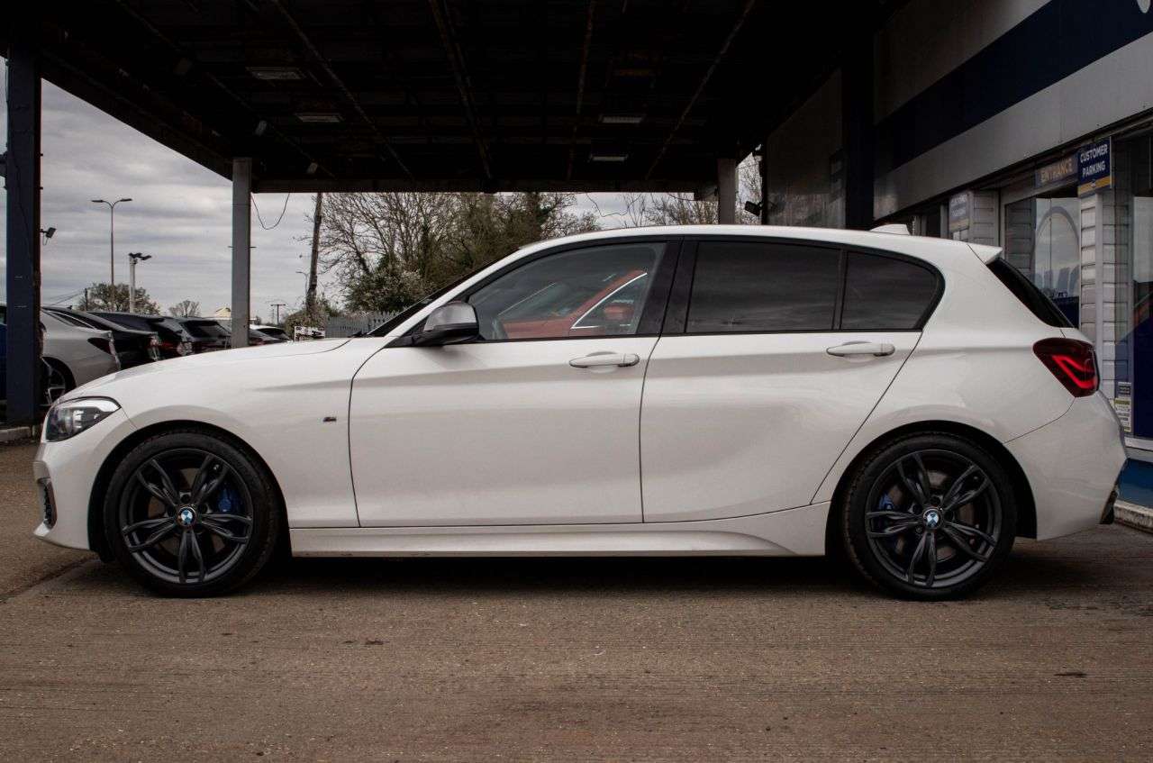 A 2019 BMW 1 SERIES 3.0 M140i GPF Shadow Edition Hatchback 5dr Petrol Auto Euro 6 (s/s) (340 ps A 2019 BMW 1 SERIES 3.0 M140i GPF Shadow Edition Hatchback 5dr Petrol Auto Euro 6 (s/s) (340 ps