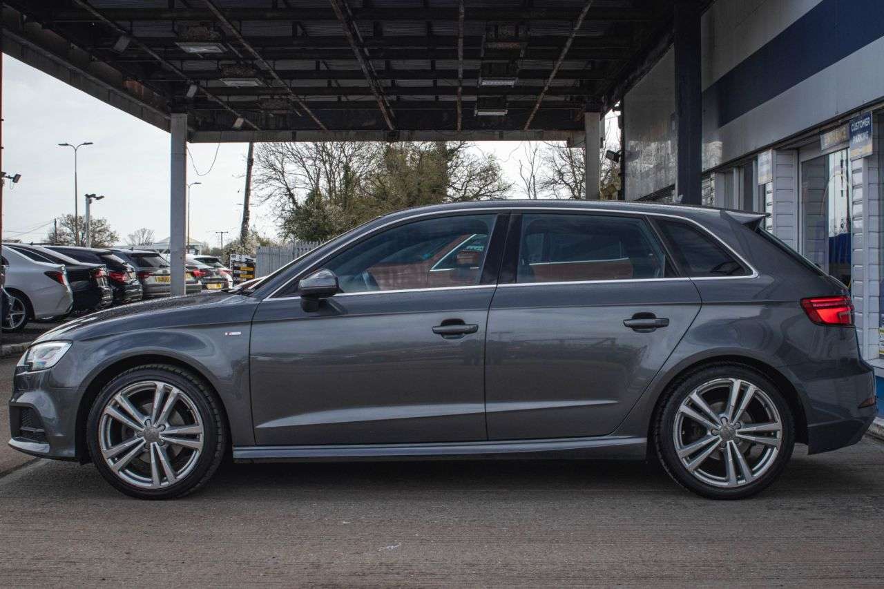 A 2017 AUDI A3 1.4 TFSI CoD S line Sportback 5dr Petrol Manual Euro 6 (s/s) (150 ps) A 2017 AUDI A3 1.4 TFSI CoD S line Sportback 5dr Petrol Manual Euro 6 (s/s) (150 ps)