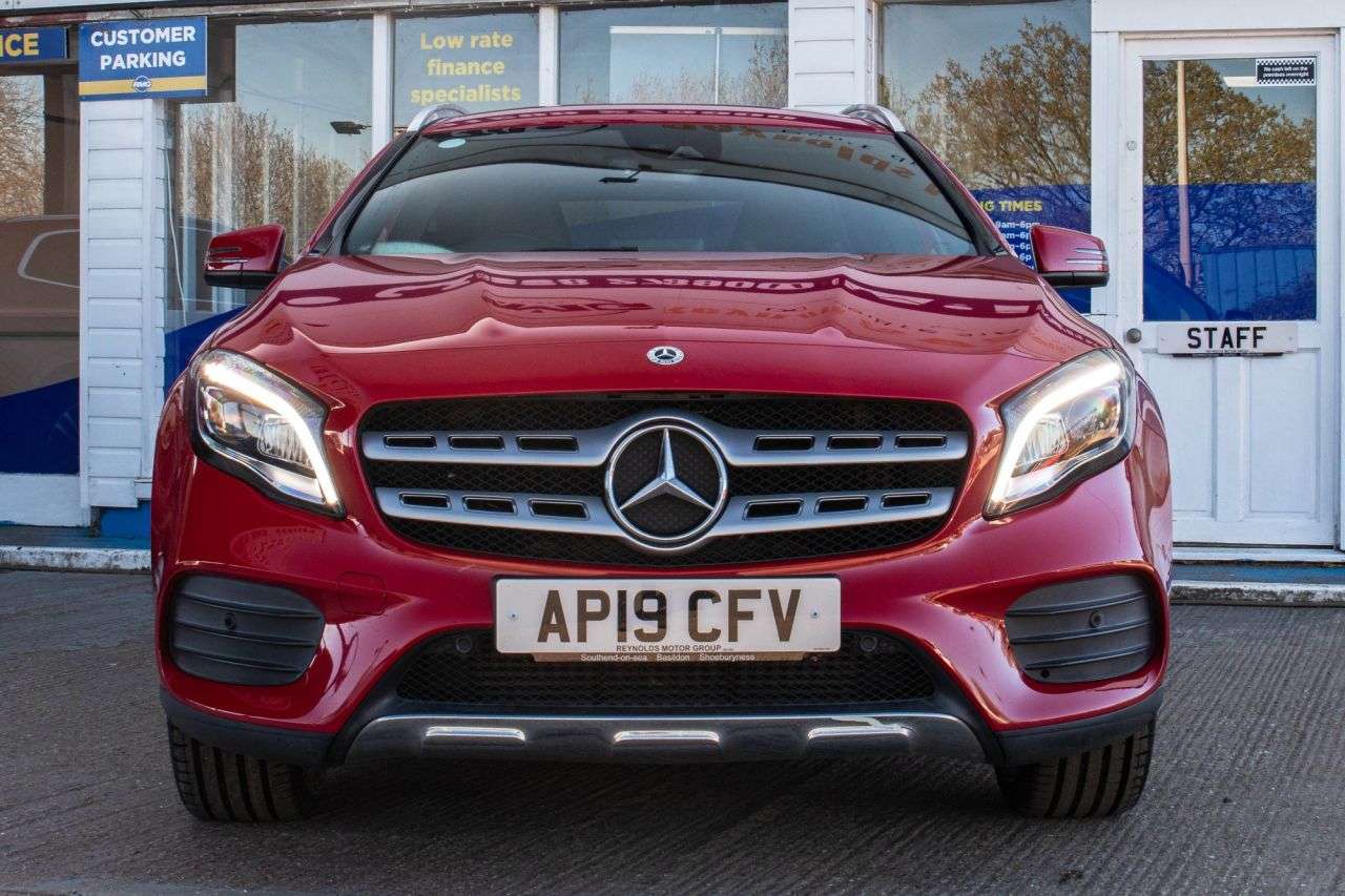 A 2019 MERCEDES-BENZ 180 1.6 GLA200 AMG Line (Premium) SUV 5dr Petrol 7G-DCT Euro 6 (s/s) (156 ps) P A 2019 MERCEDES-BENZ 180 1.6 GLA200 AMG Line (Premium) SUV 5dr Petrol 7G-DCT Euro 6 (s/s) (156 ps) P