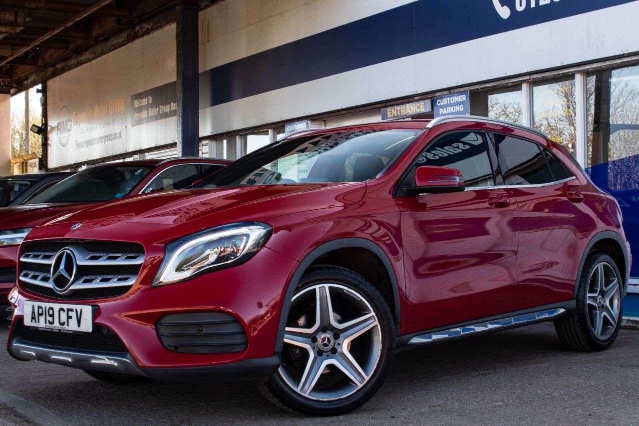 A 2019 MERCEDES-BENZ 180 1.6 GLA200 AMG Line (Premium) SUV 5dr Petrol 7G-DCT Euro 6 (s/s) (156 ps) P A 2019 MERCEDES-BENZ 180 1.6 GLA200 AMG Line (Premium) SUV 5dr Petrol 7G-DCT Euro 6 (s/s) (156 ps) P