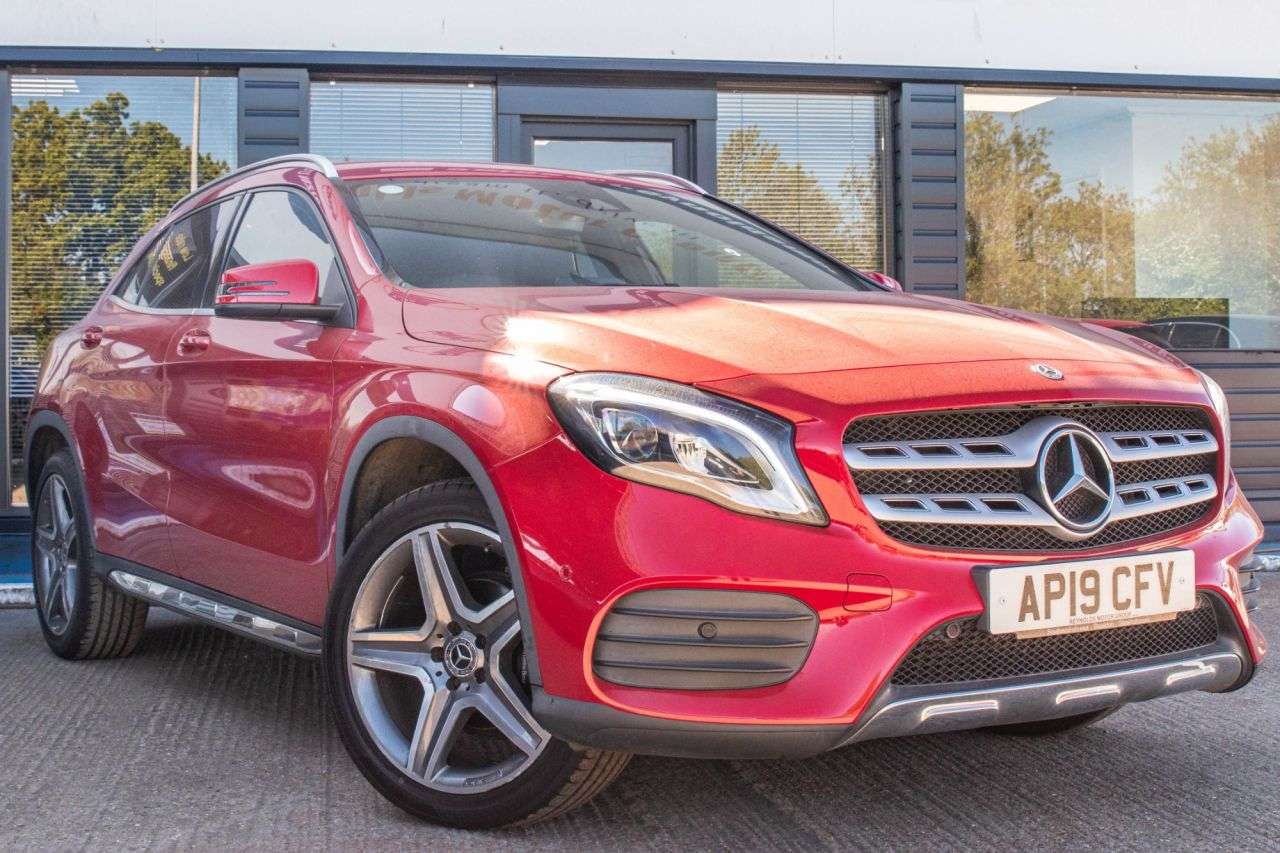 A 2019 MERCEDES-BENZ 180 1.6 GLA200 AMG Line (Premium) SUV 5dr Petrol 7G-DCT Euro 6 (s/s) (156 ps) P A 2019 MERCEDES-BENZ 180 1.6 GLA200 AMG Line (Premium) SUV 5dr Petrol 7G-DCT Euro 6 (s/s) (156 ps) P