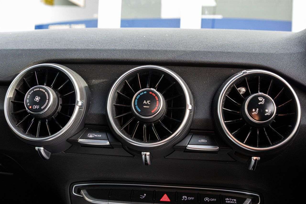 2015 AUDI TT 2015 AUDI TT