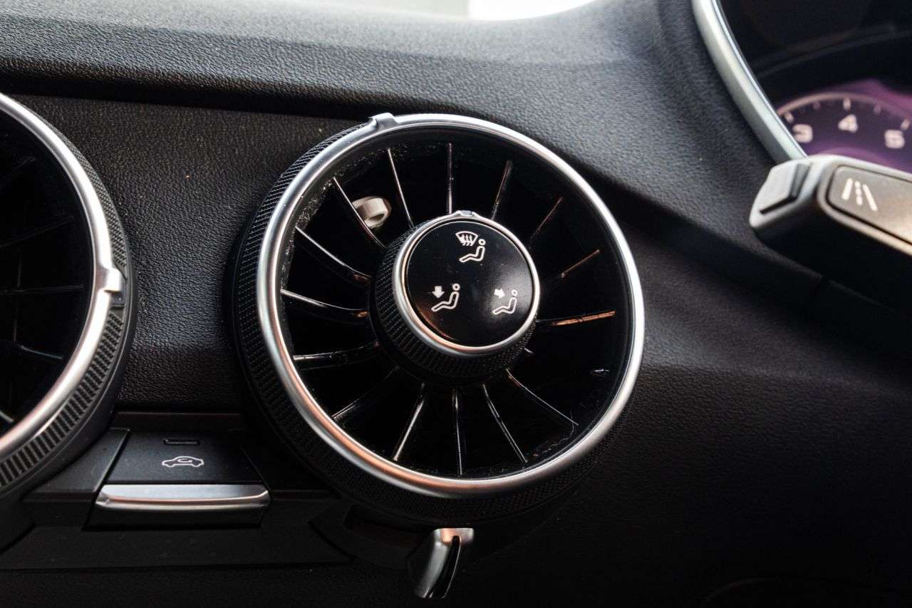 2015 AUDI TT 2015 AUDI TT