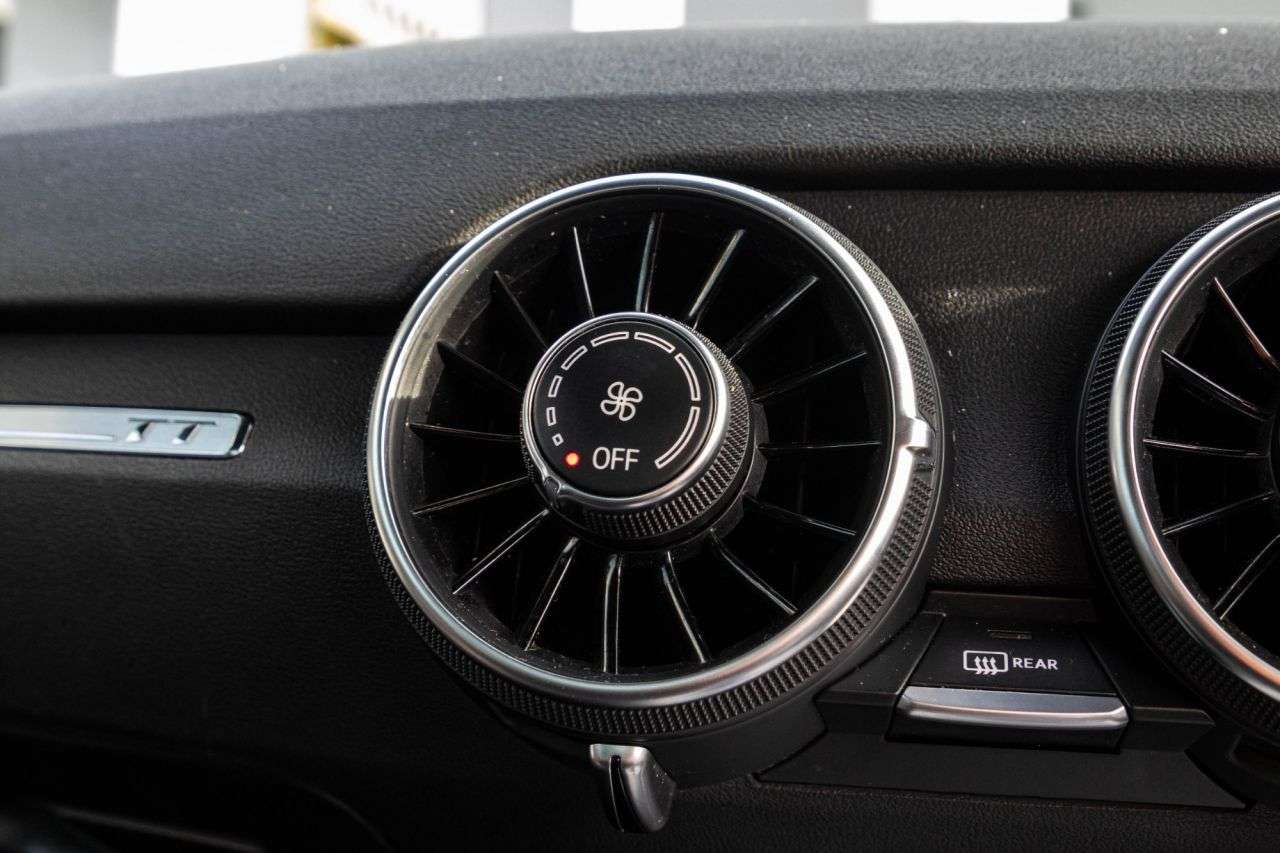 2015 AUDI TT 2015 AUDI TT