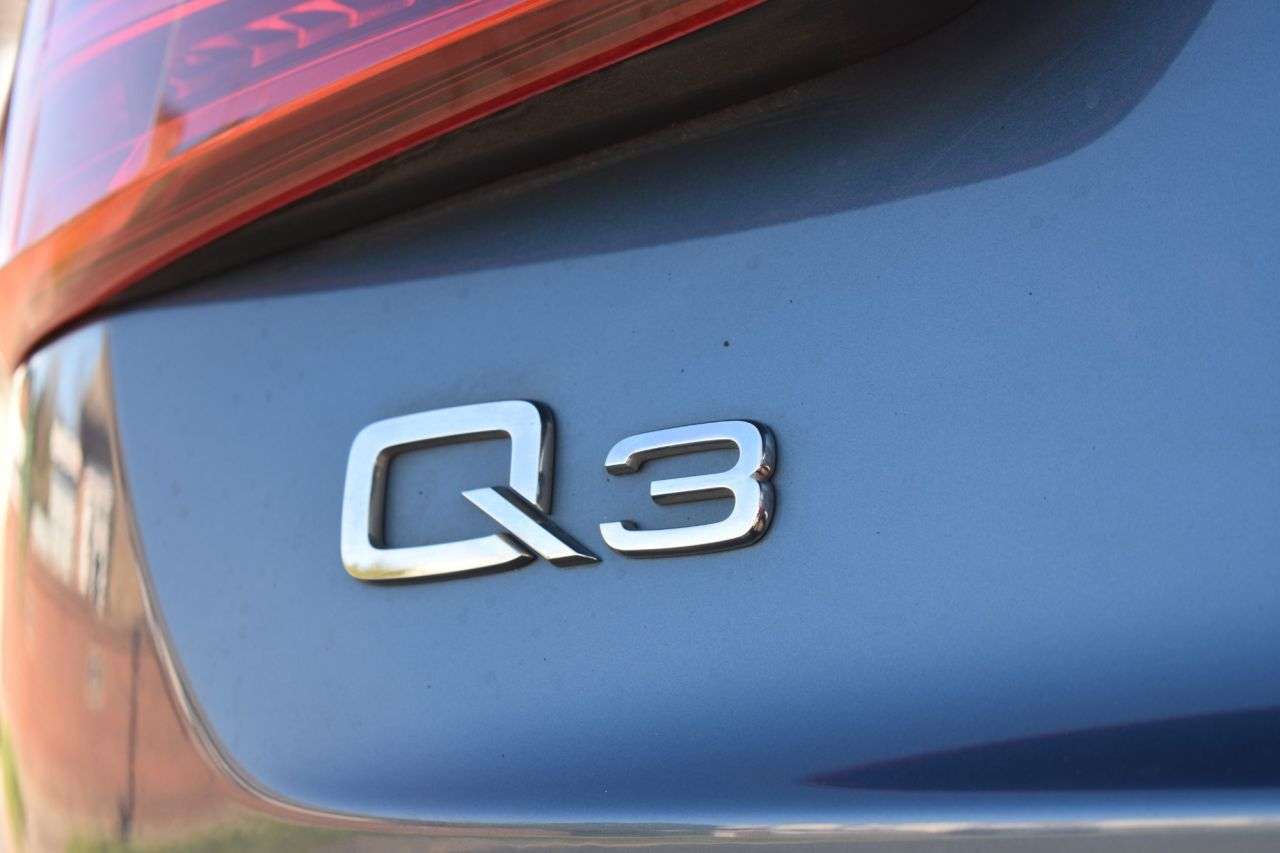 2016 AUDI Q3 2016 AUDI Q3