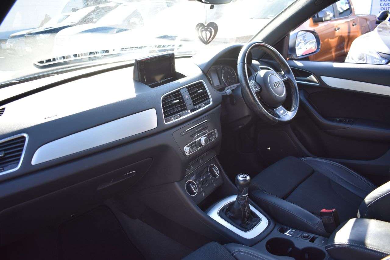 2016 AUDI Q3 2016 AUDI Q3