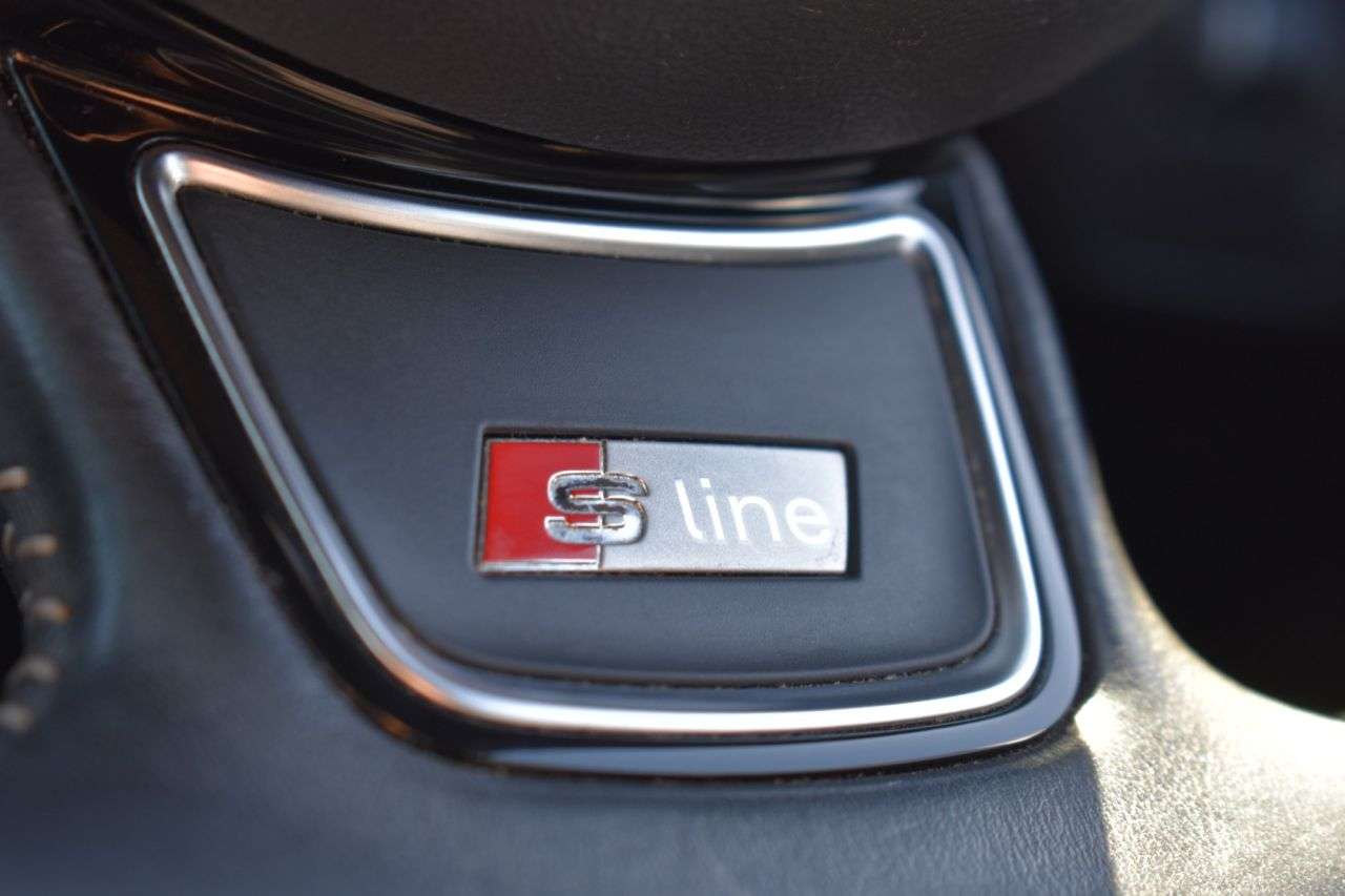 2016 AUDI Q3 2016 AUDI Q3