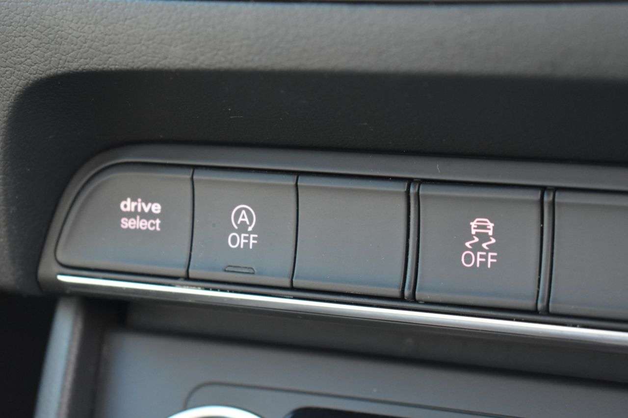 2016 AUDI Q3 2016 AUDI Q3