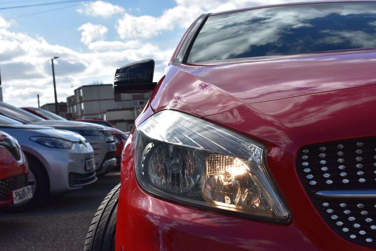 A 2017 MERCEDES-BENZ A-CLASS 2.1 A200d AMG Line (Executive) Hatchback 5dr Diesel 7G-DCT Euro 6 (s/s) (13 A 2017 MERCEDES-BENZ A-CLASS 2.1 A200d AMG Line (Executive) Hatchback 5dr Diesel 7G-DCT Euro 6 (s/s) (13