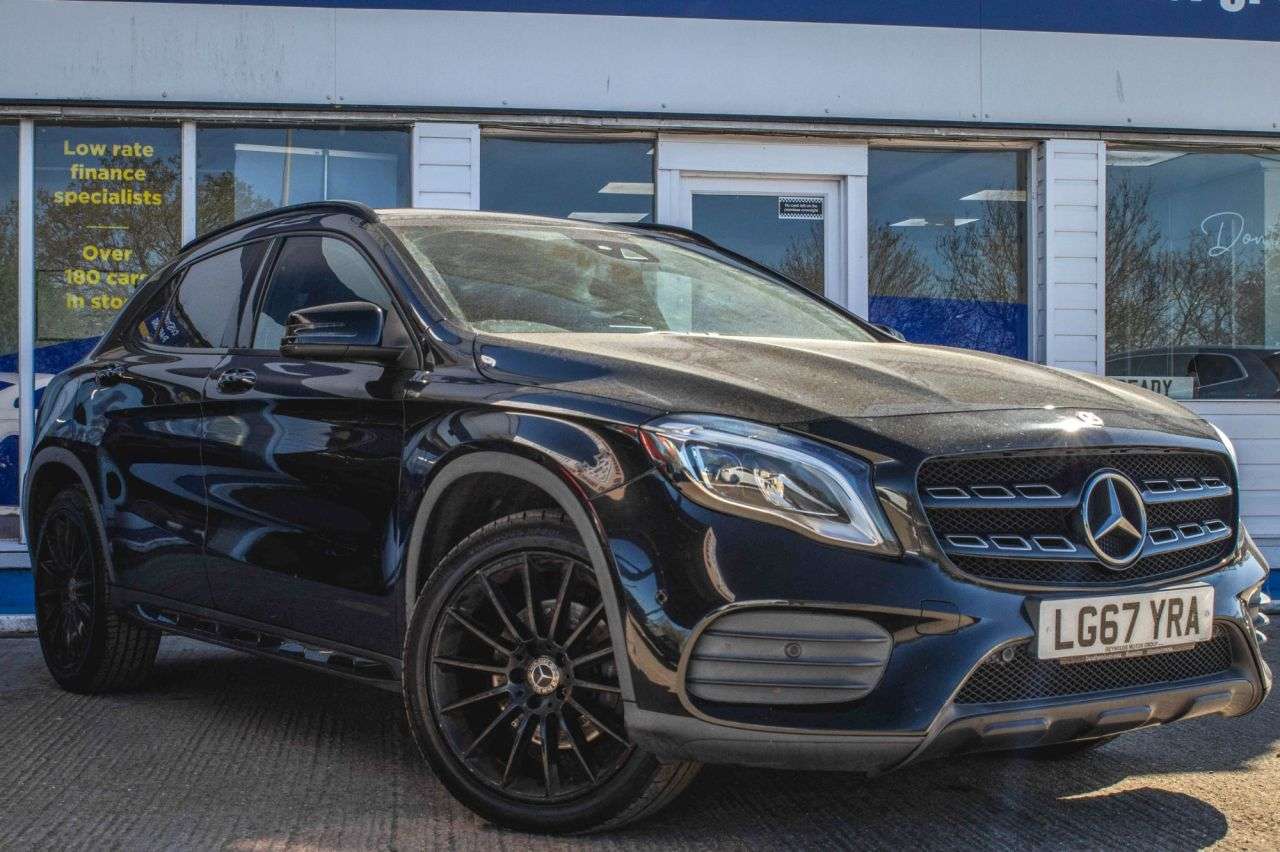 A 2017 MERCEDES-BENZ 180 2.1 GLA220d AMG Line (Premium Plus) SUV 5dr Diesel 7G-DCT 4MATIC Euro 6 (s/ A 2017 MERCEDES-BENZ 180 2.1 GLA220d AMG Line (Premium Plus) SUV 5dr Diesel 7G-DCT 4MATIC Euro 6 (s/