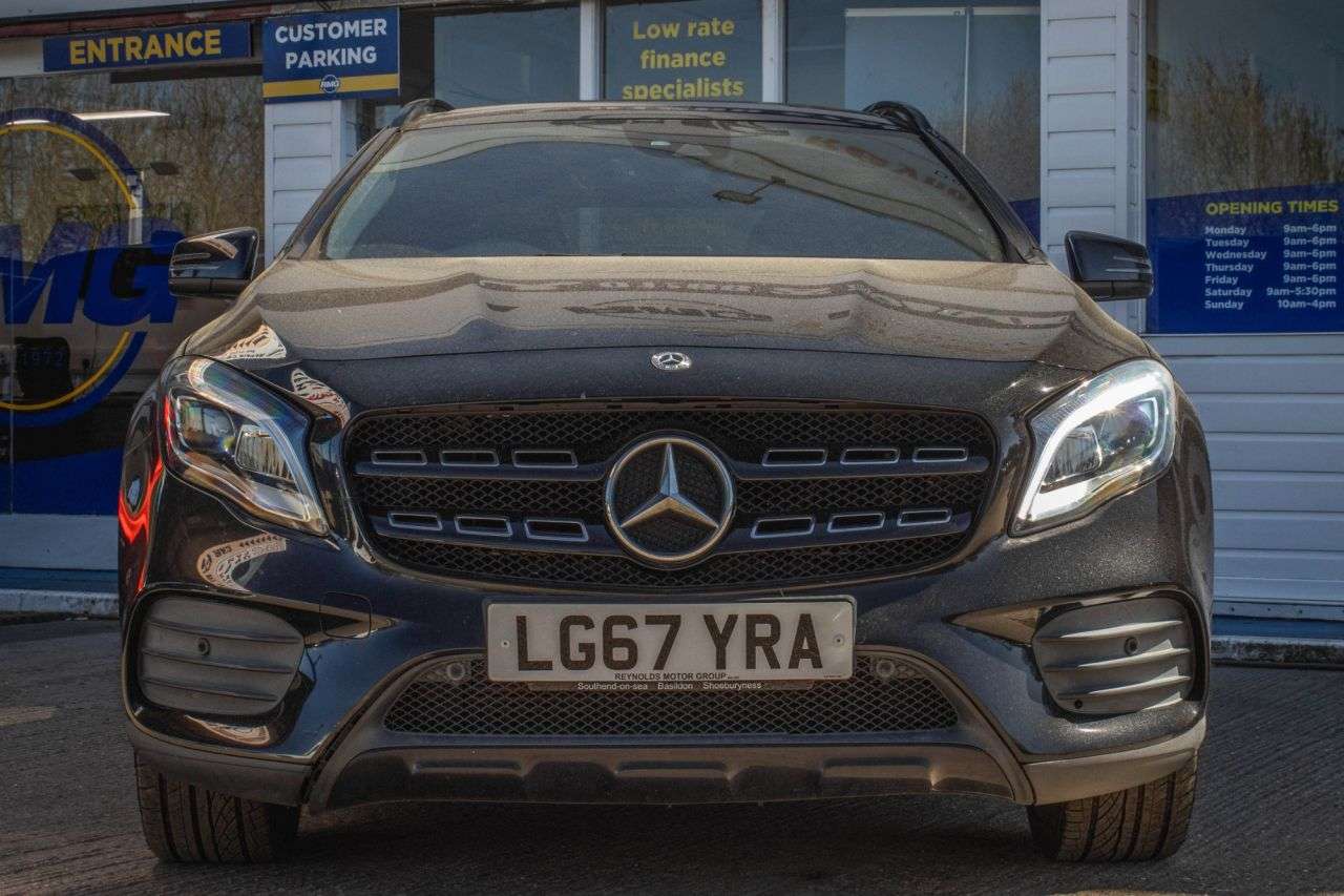 A 2017 MERCEDES-BENZ 180 2.1 GLA220d AMG Line (Premium Plus) SUV 5dr Diesel 7G-DCT 4MATIC Euro 6 (s/ A 2017 MERCEDES-BENZ 180 2.1 GLA220d AMG Line (Premium Plus) SUV 5dr Diesel 7G-DCT 4MATIC Euro 6 (s/
