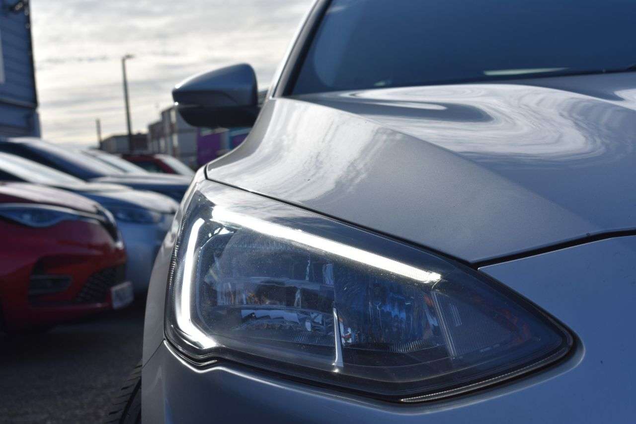 A 2020 FORD FOCUS 1.0T EcoBoost MHEV Titanium Edition Hatchback 5dr Petrol Manual Euro 6 (s/s A 2020 FORD FOCUS 1.0T EcoBoost MHEV Titanium Edition Hatchback 5dr Petrol Manual Euro 6 (s/s