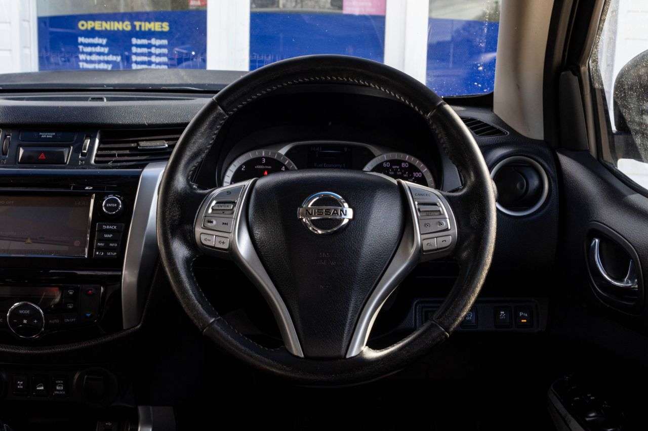 2017 NISSAN NAVARA 2017 NISSAN NAVARA