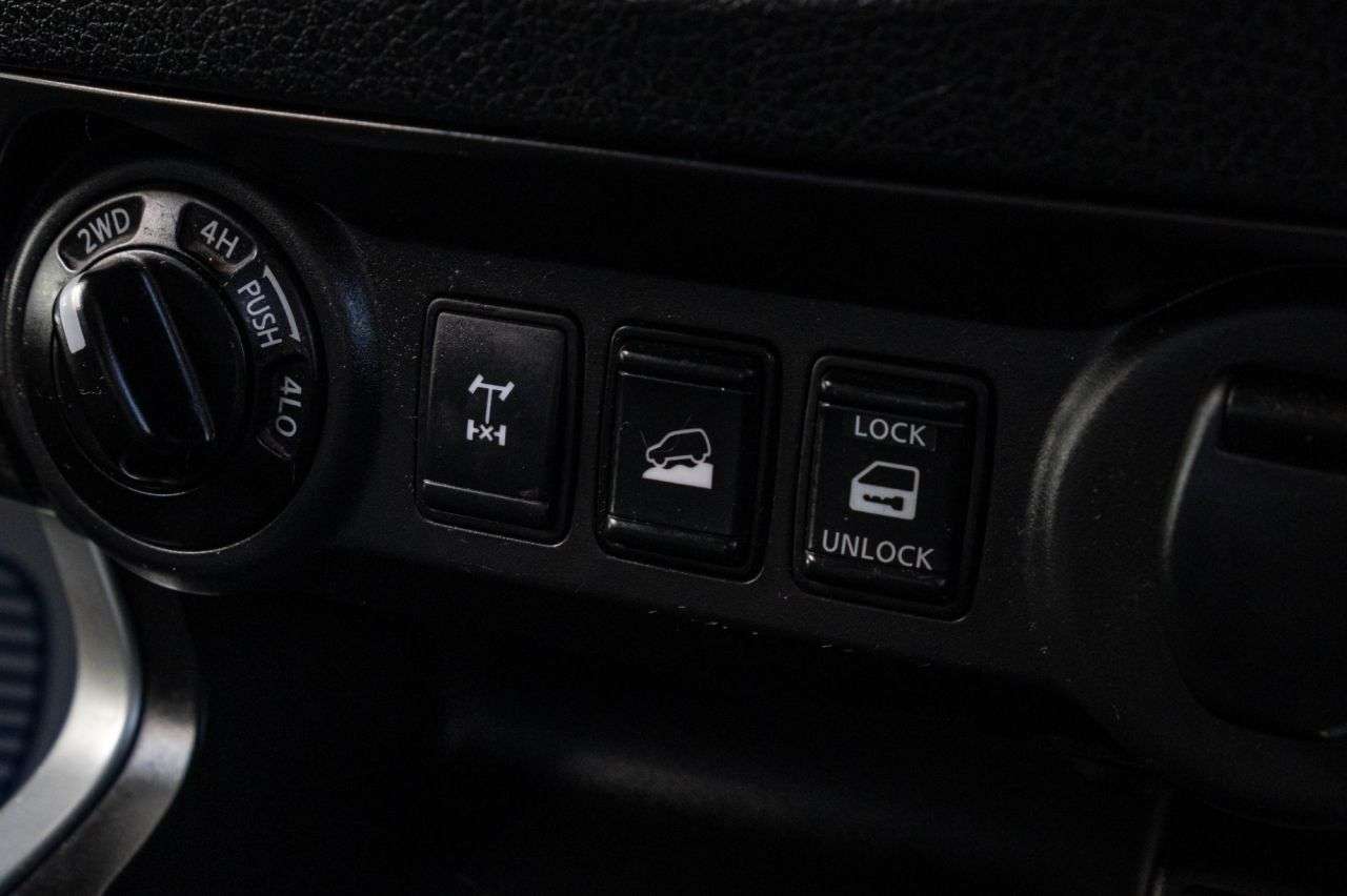 2017 NISSAN NAVARA 2017 NISSAN NAVARA