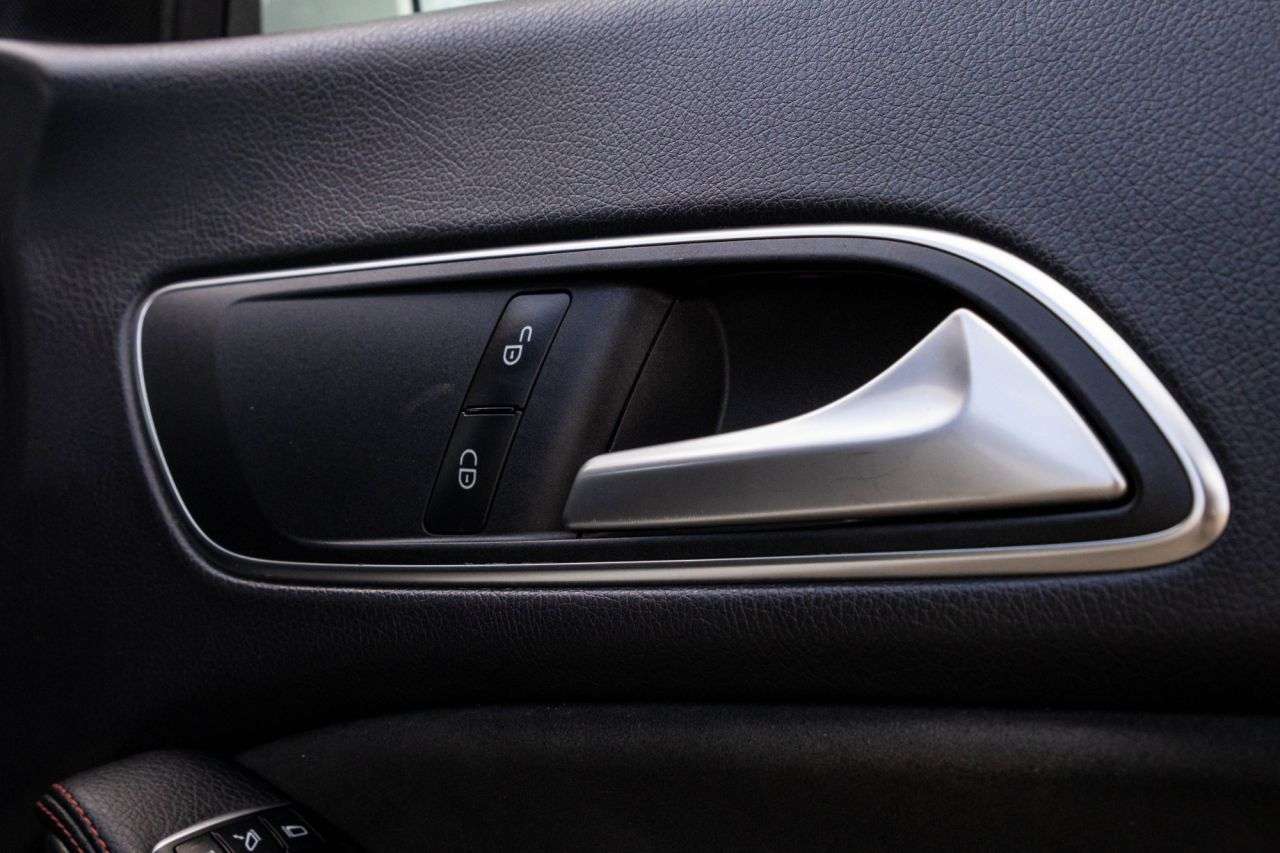 2017 MERCEDES CLA 2017 MERCEDES CLA