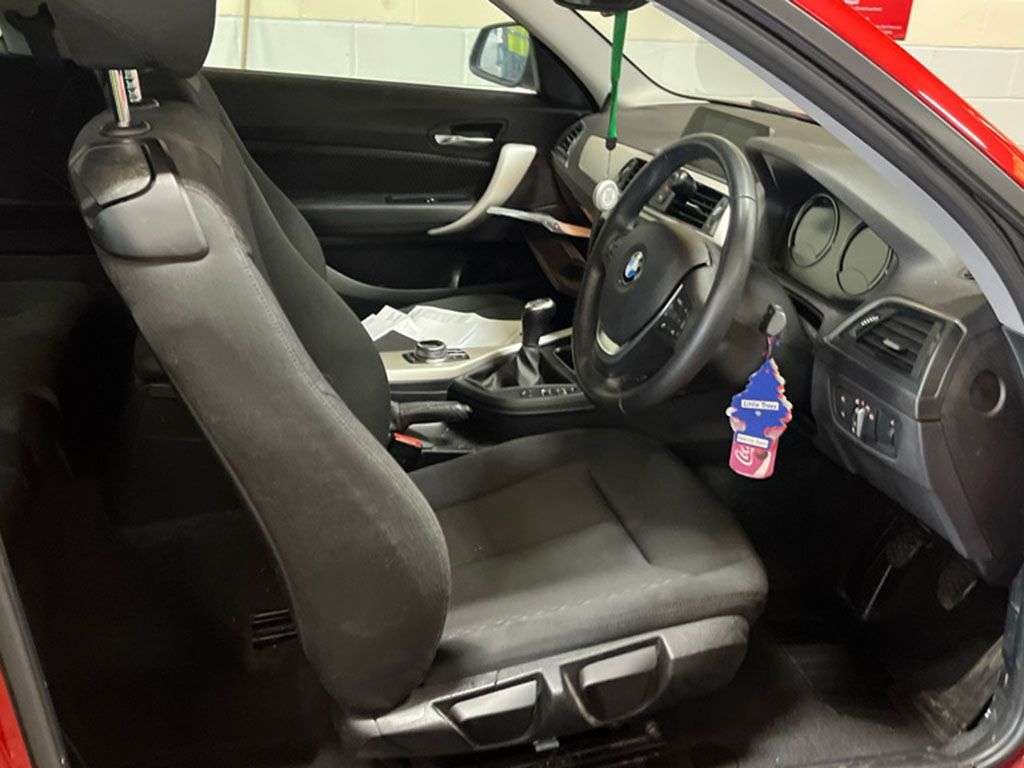 A 2017 BMW 2 SERIES 1.5 218i SE Coupe 2dr Petrol Manual Euro 6 (s/s) (136 ps) A 2017 BMW 2 SERIES 1.5 218i SE Coupe 2dr Petrol Manual Euro 6 (s/s) (136 ps)