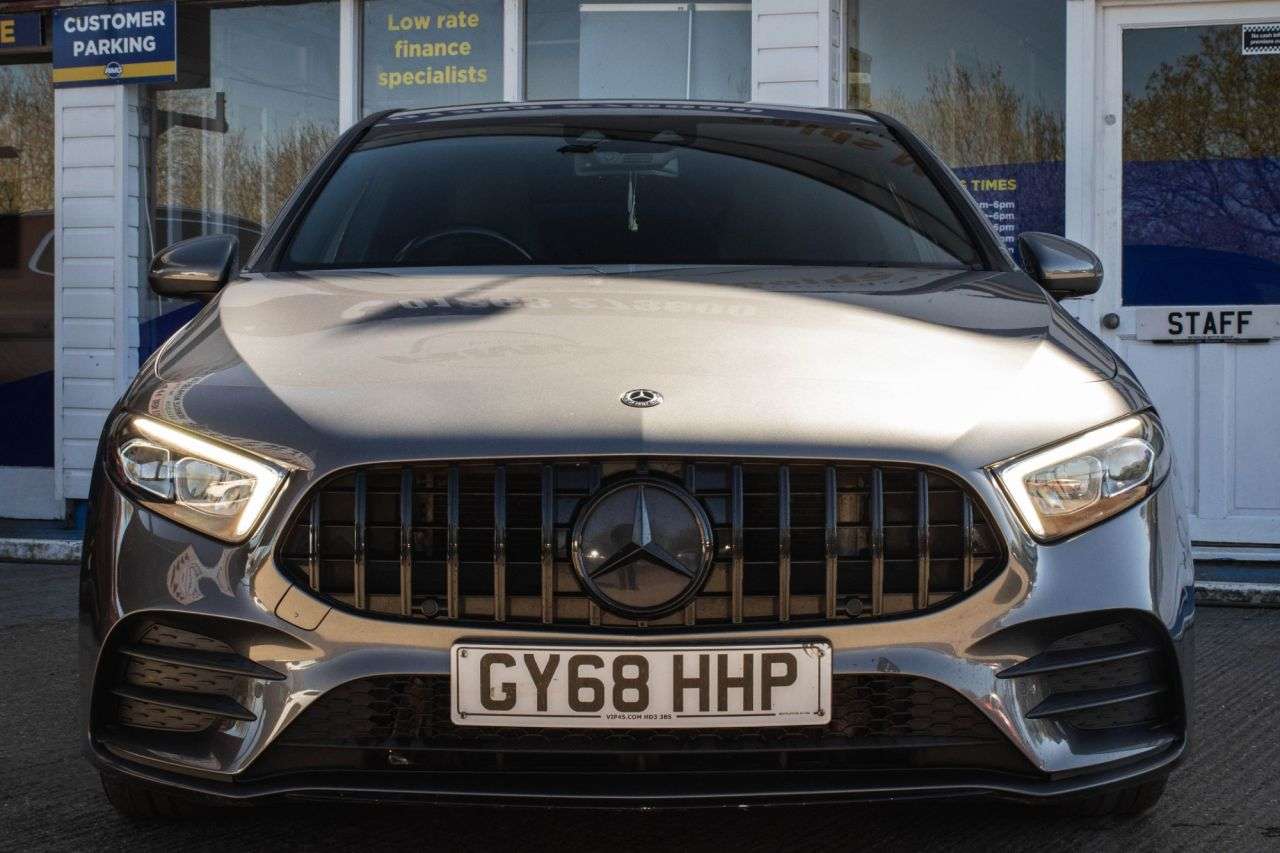 A 2018 MERCEDES-BENZ A-CLASS 1.3 A200 AMG Line (Premium) Hatchback 5dr Petrol 7G-DCT Euro 6 (s/s) (163 p A 2018 MERCEDES-BENZ A-CLASS 1.3 A200 AMG Line (Premium) Hatchback 5dr Petrol 7G-DCT Euro 6 (s/s) (163 p