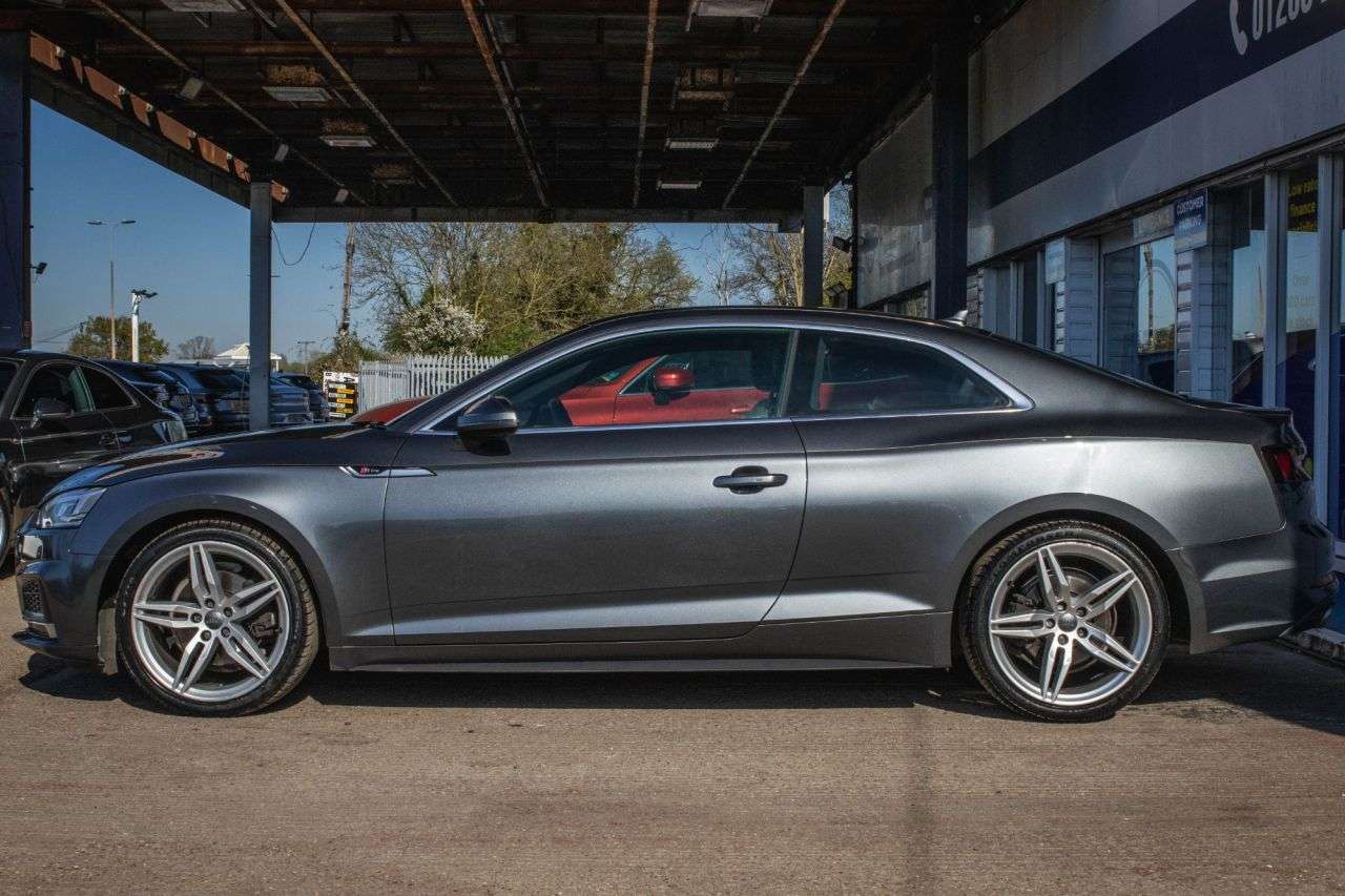 A 2019 AUDI A5 2.0 TFSI 40 S line Coupe 2dr Petrol S Tronic Euro 6 (s/s) (190 ps) A 2019 AUDI A5 2.0 TFSI 40 S line Coupe 2dr Petrol S Tronic Euro 6 (s/s) (190 ps)