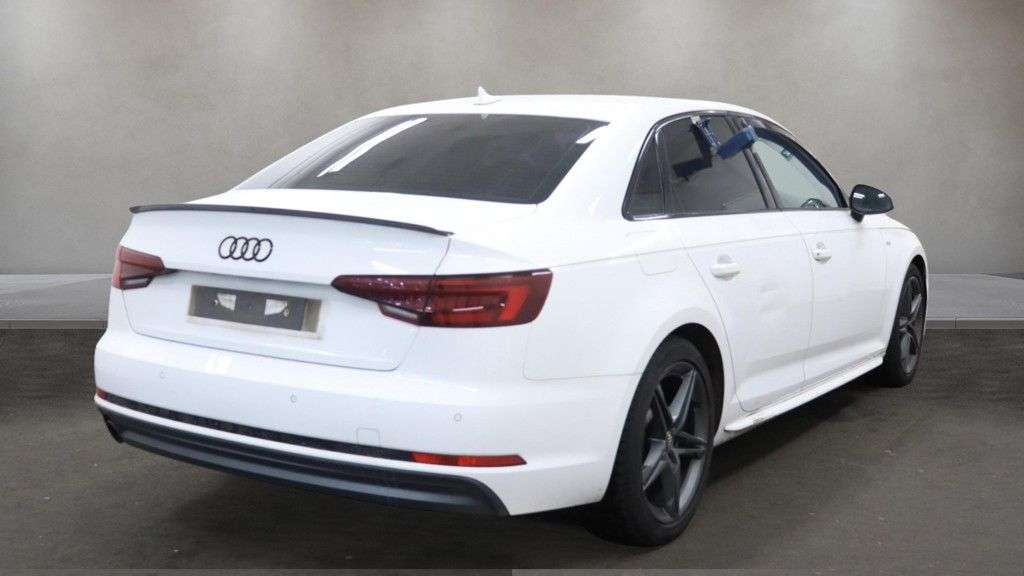 2018 AUDI A4 2018 AUDI A4