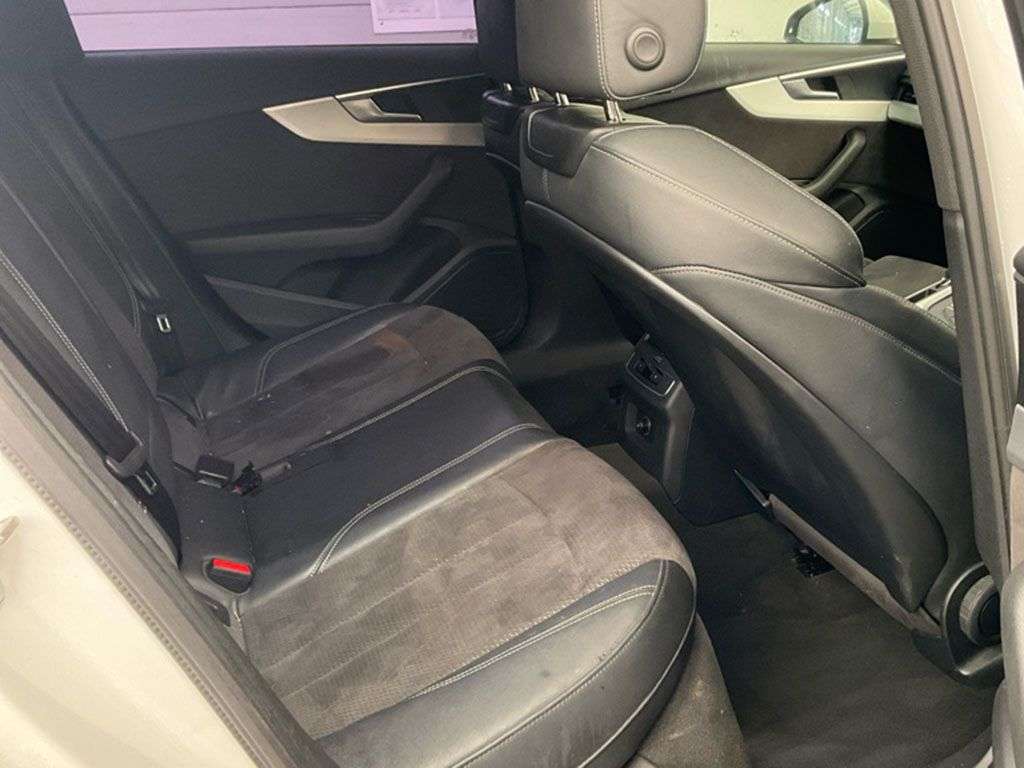 2018 AUDI A4 2018 AUDI A4