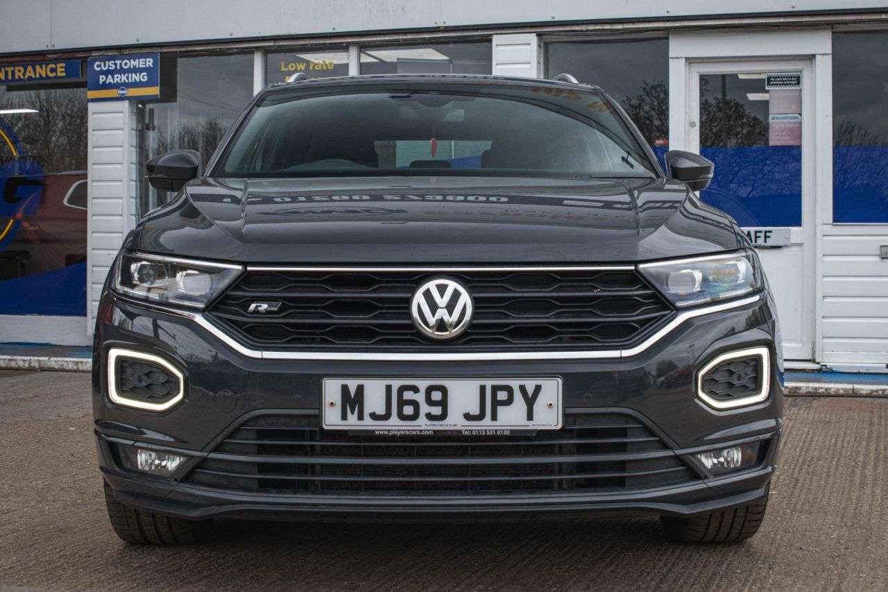 A 2019 VOLKSWAGEN T-ROC 1.5 TSI GPF EVO R-Line SUV 5dr Petrol DSG Euro 6 (s/s) (150 ps) A 2019 VOLKSWAGEN T-ROC 1.5 TSI GPF EVO R-Line SUV 5dr Petrol DSG Euro 6 (s/s) (150 ps)
