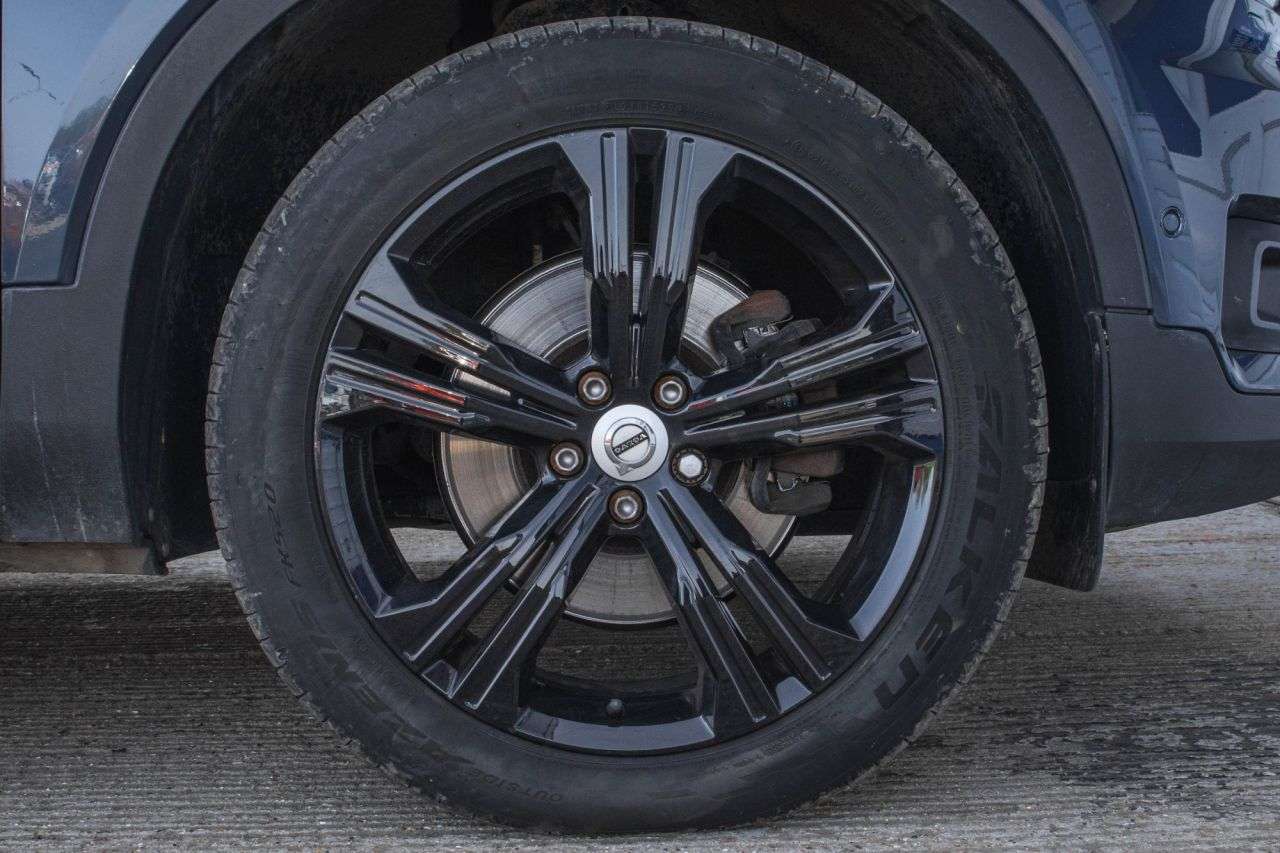 2021 VOLVO XC40 2021 VOLVO XC40