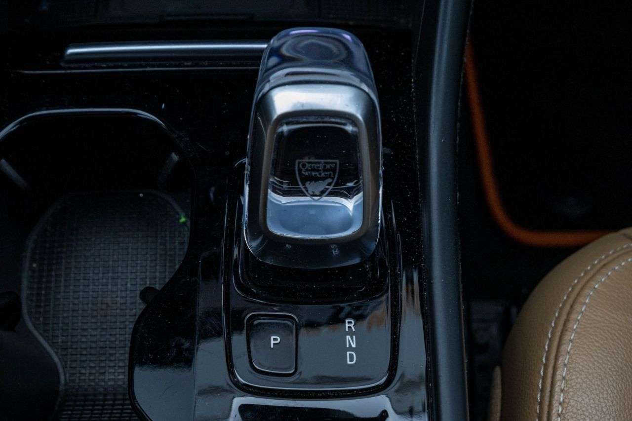 2021 VOLVO XC40 2021 VOLVO XC40