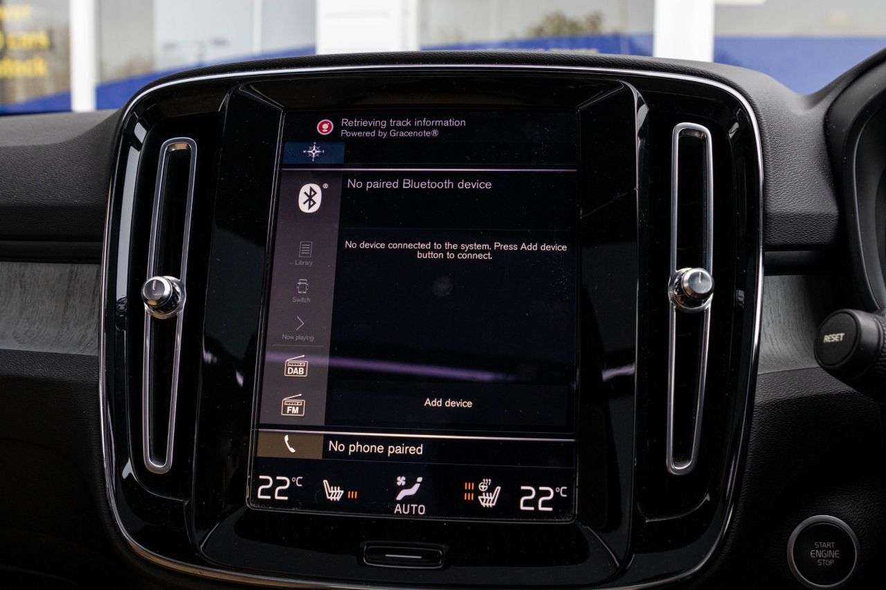 2021 VOLVO XC40 2021 VOLVO XC40