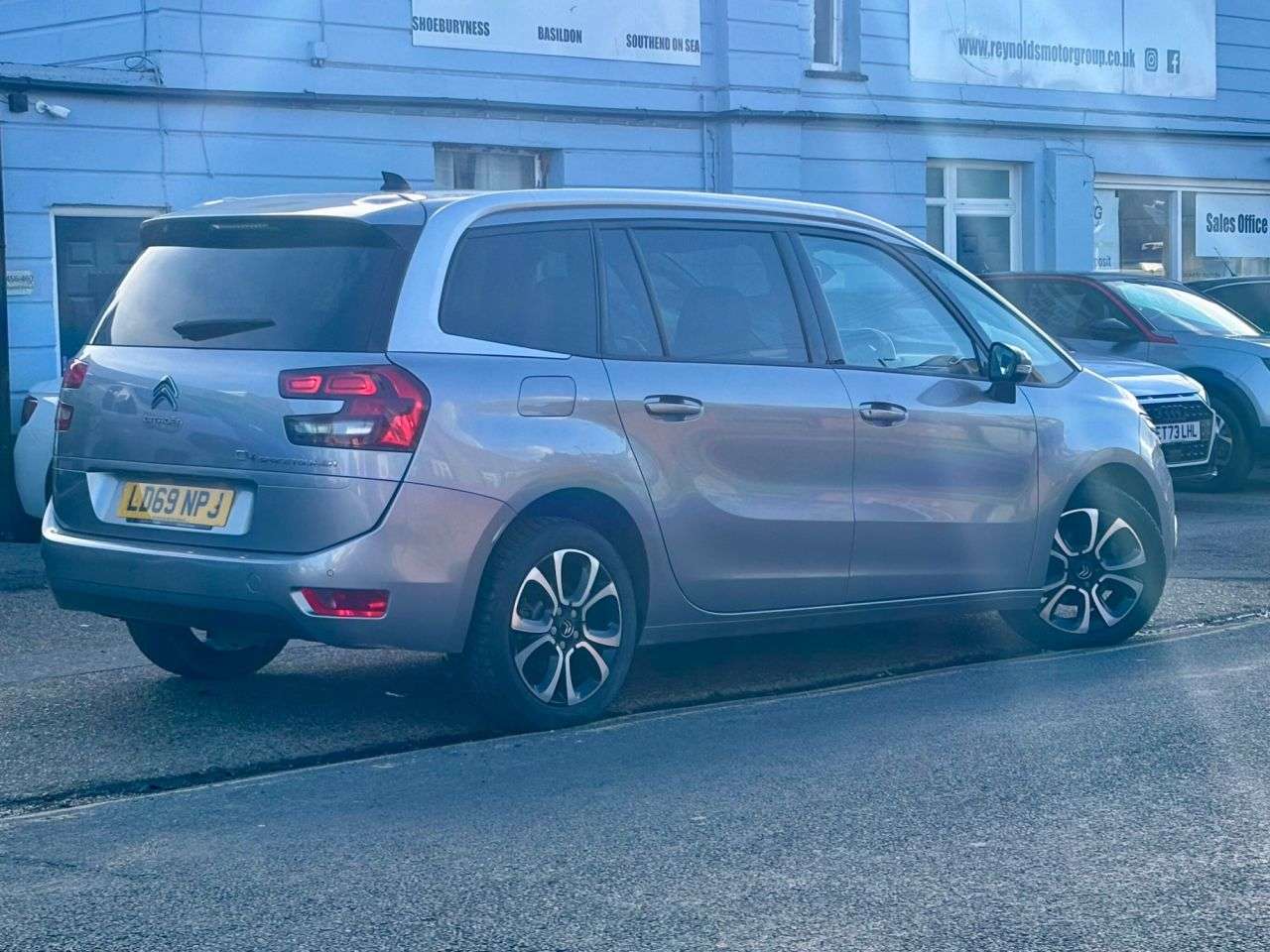 A 2019 CITROEN GRAND C4 SPACETOURER 1.2 PureTech GPF Feel MPV 5dr Petrol Manual Euro 6 | 7 SEATS | VIRTUAL COCK A 2019 CITROEN GRAND C4 SPACETOURER 1.2 PureTech GPF Feel MPV 5dr Petrol Manual Euro 6 | 7 SEATS | VIRTUAL COCK