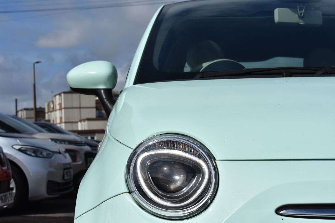 A 2016 FIAT 500 0.9 TwinAir Lounge Hatchback 3dr Petrol Manual Euro 6 | £20 A YEAR ROAD TAX A 2016 FIAT 500 0.9 TwinAir Lounge Hatchback 3dr Petrol Manual Euro 6 | £20 A YEAR ROAD TAX