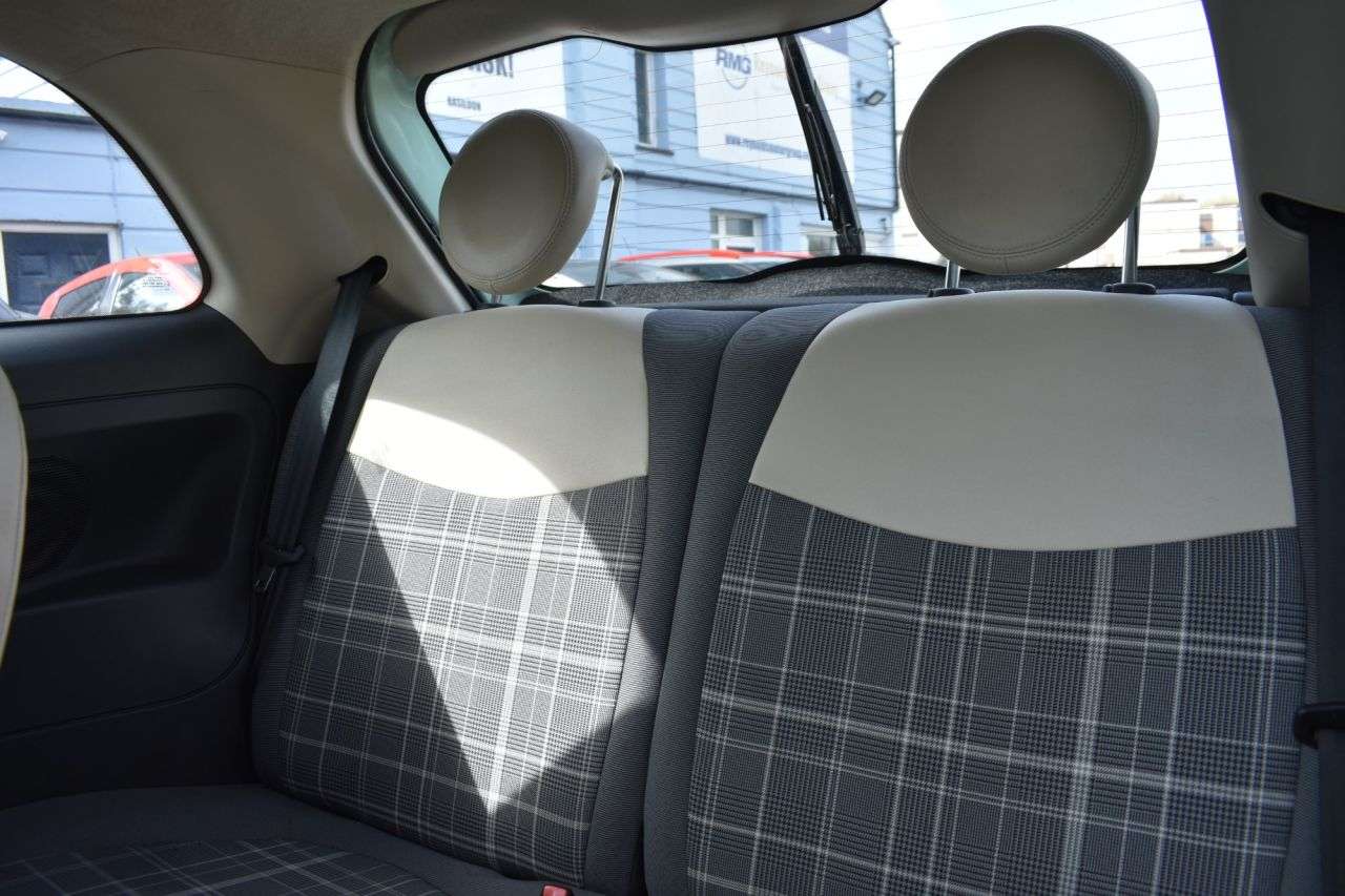 2016 FIAT 500 2016 FIAT 500